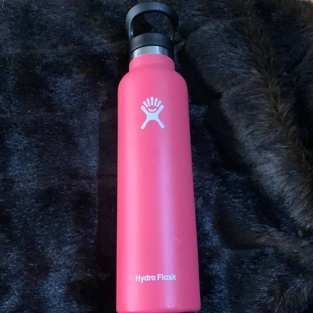 Hydro Flask pink